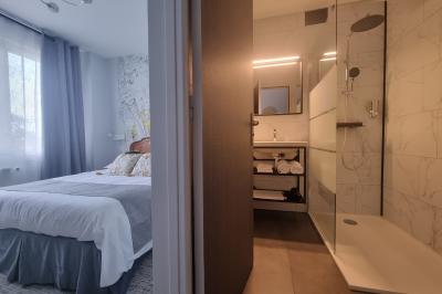 Miniature chambre cosy douche à l'italienne Location salle Rancourt (Somme) - Le Prieuré #7