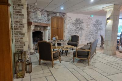 Miniature coin cheminée avec canapé Location salle Rancourt (Somme) - Le Prieuré #7