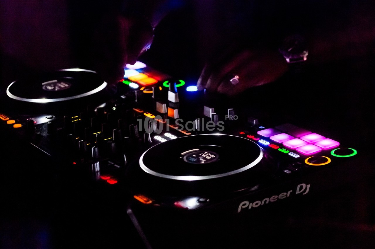Dj Nvi - galerie - photo 1