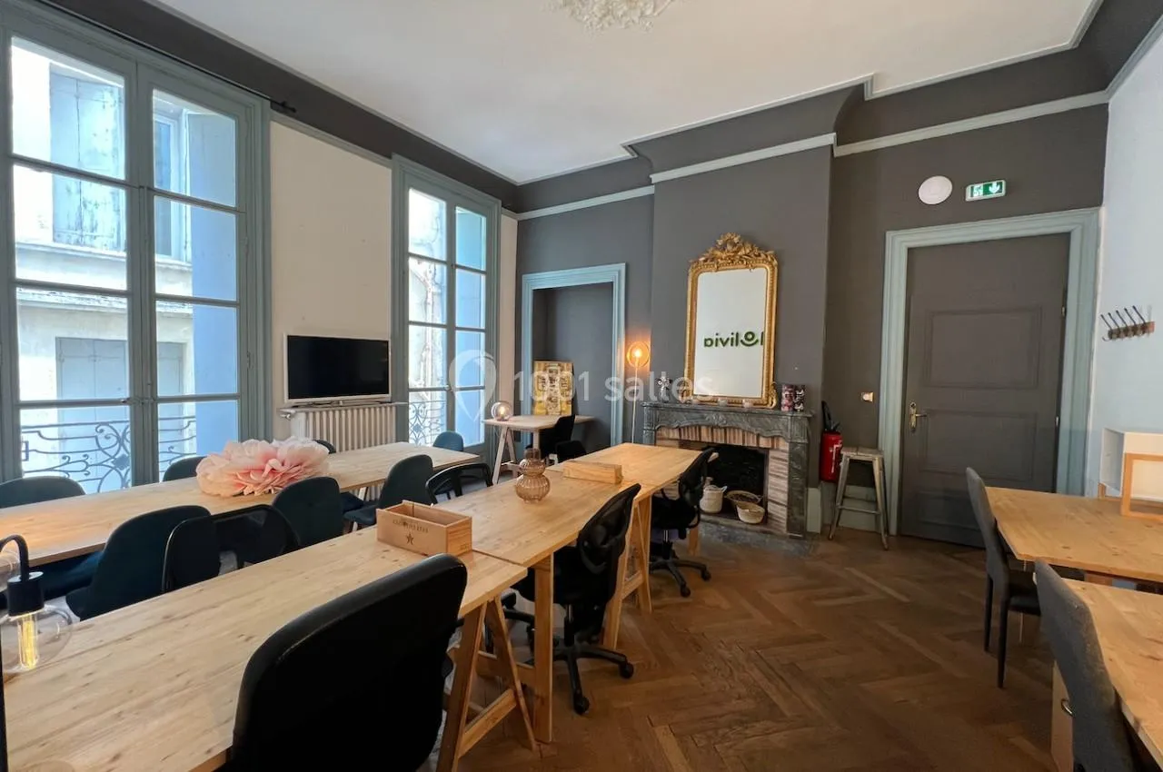 Com Visa - salle de réunion moderne avec paperboard digital Montpellier