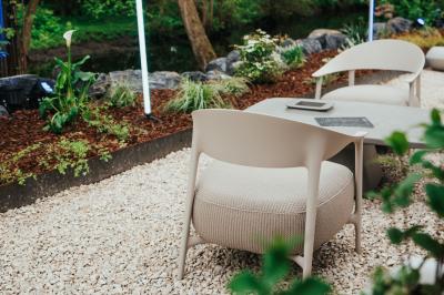 Carte indiquant la localisation d'Herchies et sa proximité avec Paris, Lille, Mons et Bruxelles, avec les temps de trajet.