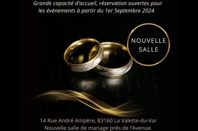 Miniature Location salle La Valette-du-Var (Var) - Espace de Réception Dayana #3 Salle de réception élégamment décorée avec des tables rondes, des chaises dorées et blanches, et des arrangements floraux.