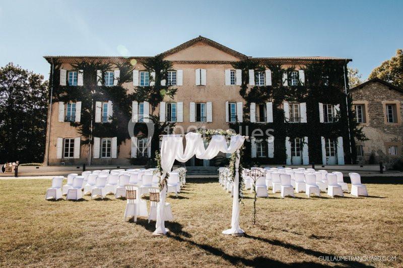 Location salle Maubec (Isère) - Château De Cesarges #1
