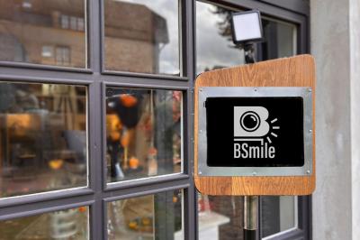 Bsmile Location Photobooth - photo 1