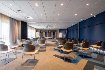 Clarion Toulouse Airport - photo 3