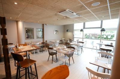 Campanile Roissy - photo 2