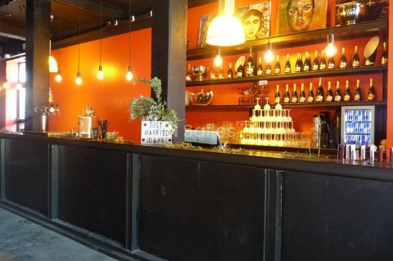 Le bar de la salle du Club