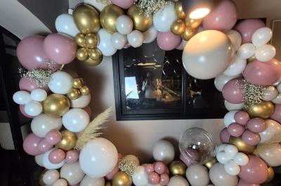 Logo circulaire avec les initiales ’MSD’ au centre, entourées par le texte ’My Sweet Dreams Events’ en orange.