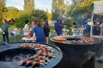 Locabarbeq Locabarbeq