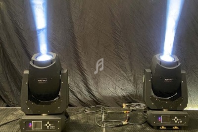 Miniature DJ Portet-sur-Garonne (Haute-Garonne) - Dj Mataba #14 Un DJ mixe en plein air devant une foule dansante lors d'une soirée sous des tentes éclairées au crépuscule.