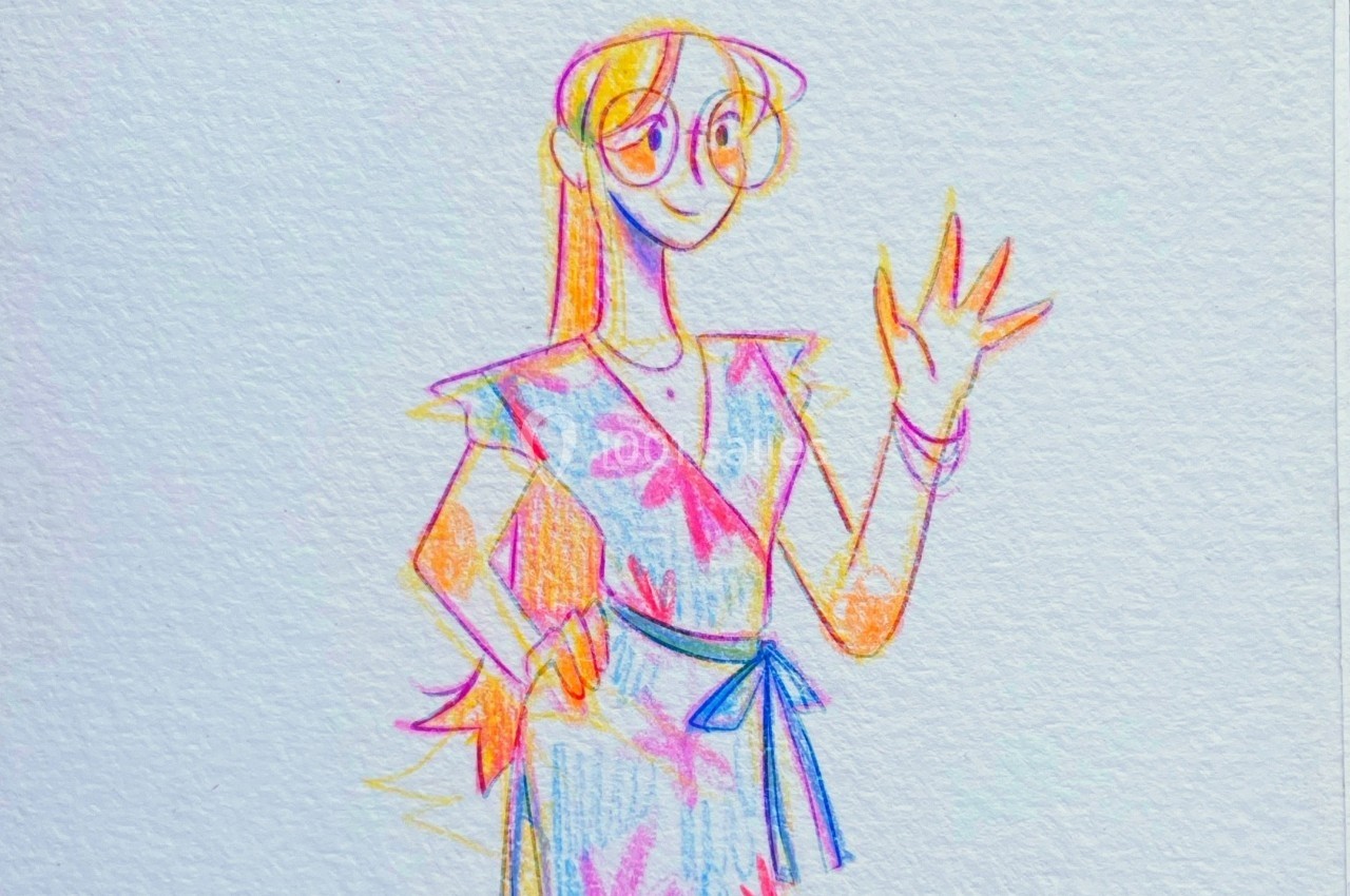 Illustration colorée d'une femme stylisée portant une robe à motifs, levant une main avec un sourire.