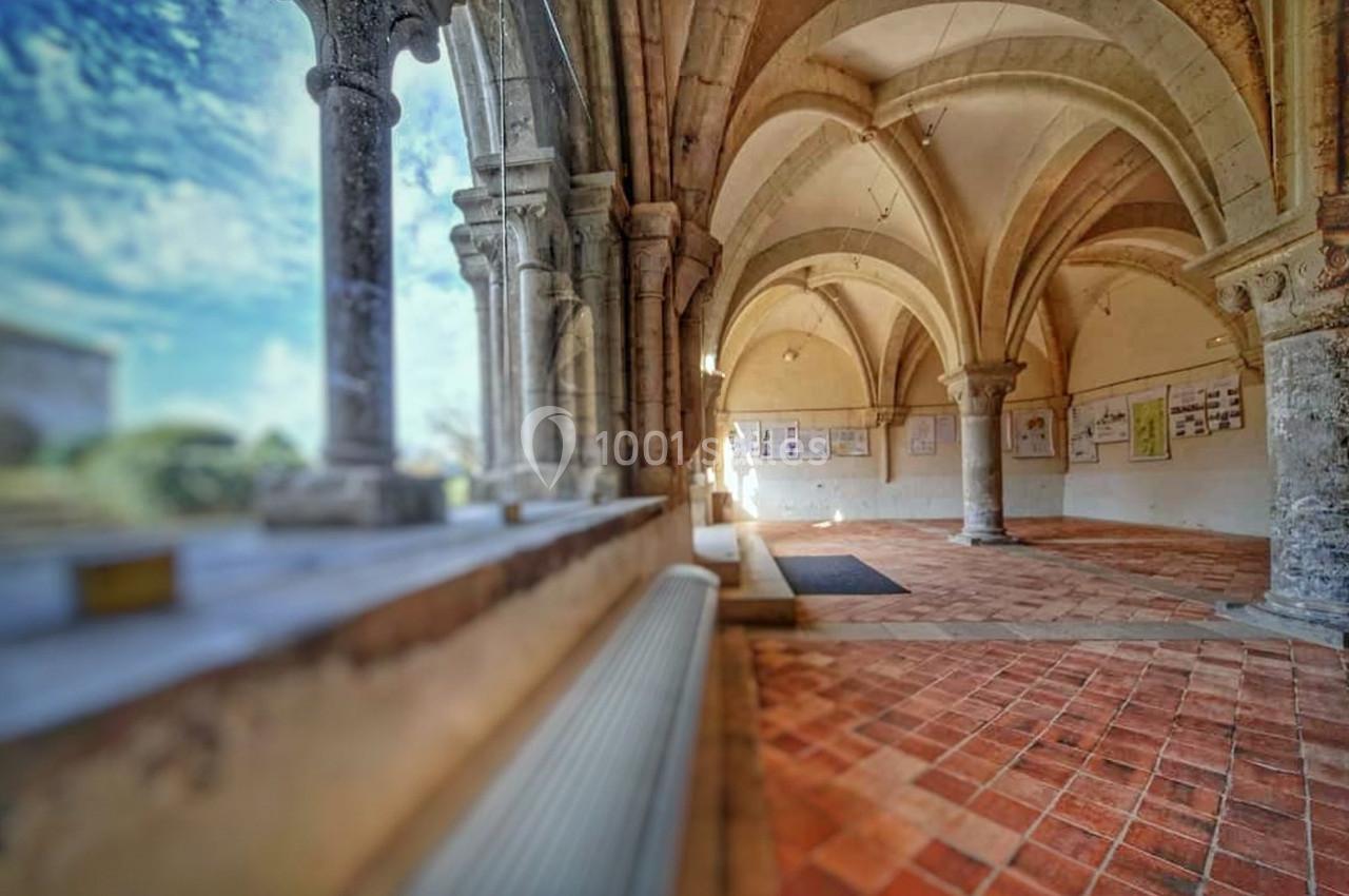 Location salle Saint-Didier-la-Forêt (Allier) - Abbaye de Saint Gilbert #2