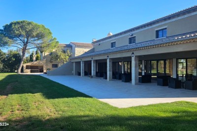 Mas de la Grande Porcelette - photo 3