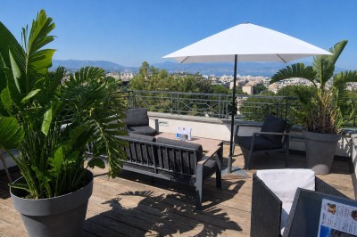 Rooftop du Best Western Hôtel Journel Antibes - photo 4