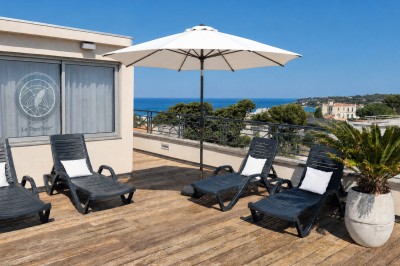 Rooftop du Best Western Hôtel Journel Antibes - photo 3