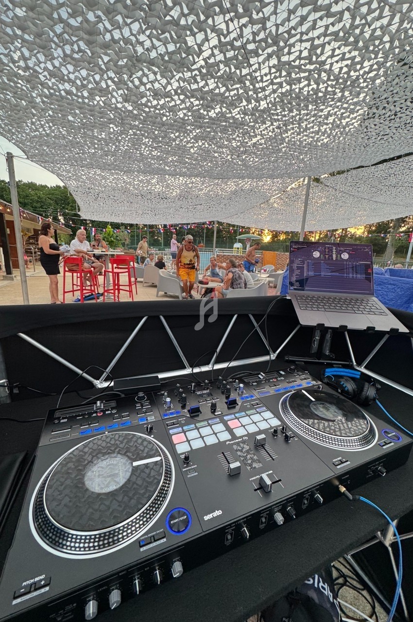 DJ Paris 8 (Paris) - Elias B  #7