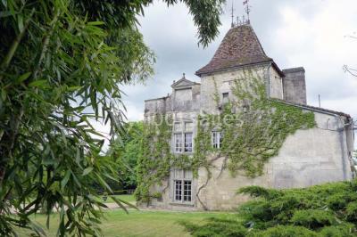 Miniature Location salle Magnac-sur-Touvre (Charente) - Château de Maumont #16 Location salle Magnac-sur-Touvre (Charente) - Château de Maumont #24