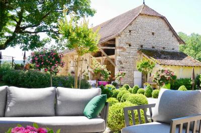 Miniature Location salle Vézeronce-Curtin (Isère) - Domaine de La Ferme de Montin #29 Location salle Vézeronce-Curtin (Isère) - Domaine de La Ferme de Montin #41