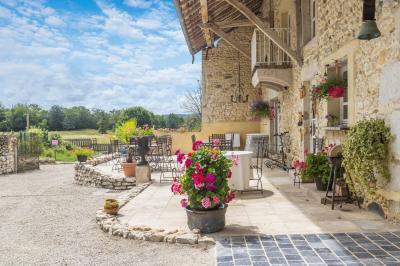 Miniature Location salle Vézeronce-Curtin (Isère) - Domaine de La Ferme de Montin #37 Location salle Vézeronce-Curtin (Isère) - Domaine de La Ferme de Montin #41