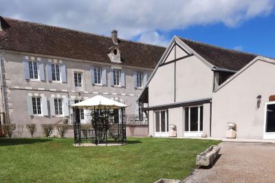 La Commanderie de Launay La Commanderie de Launay