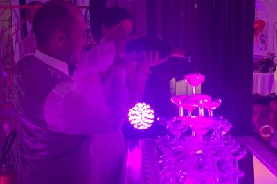 Miniature Location salle Cernay-la-Ville (Yvelines) - Les Salons Léopold #14 Plaque dorée indiquant le titre de Maître Restaurateur décerné à Josselin Le Moigne pour Les Salons Léopold.