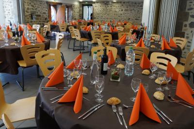 Miniature Location salle Charbonnières-les-Varennes (Puy-de-Dôme) - Manoir de Veygoux #10 Location salle Charbonnières-les-Varennes (Puy-de-Dôme) - Manoir de Veygoux #14