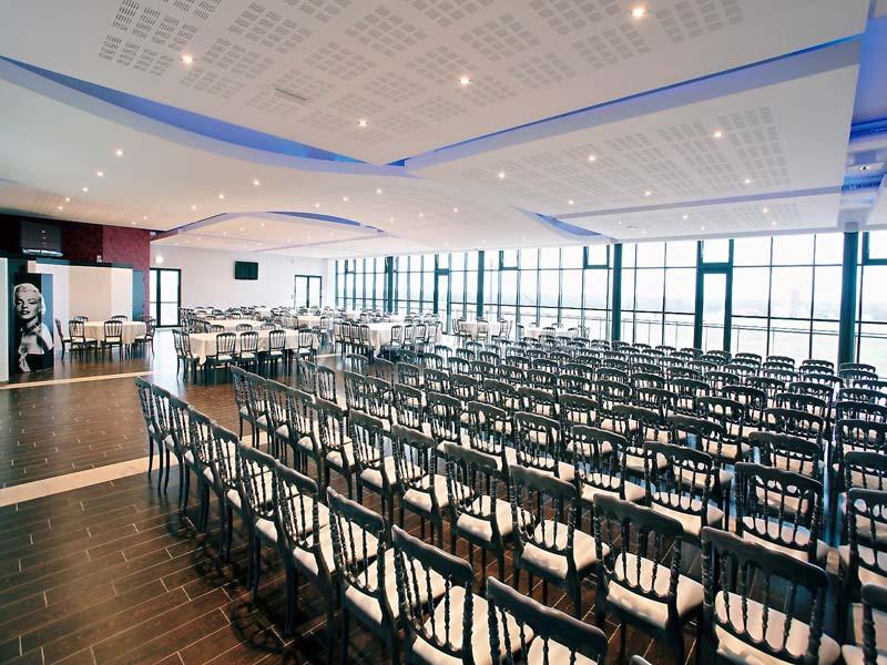 Location salle Chamblay (Jura) - Château De Clairvans #7