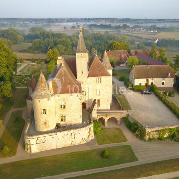 Location salle Saint-Pourçain-sur-Besbre (Allier) - Château de Beauvoir #11
