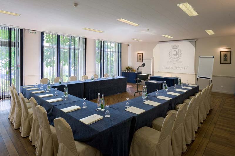 Pavillon Henri IV - photo 1