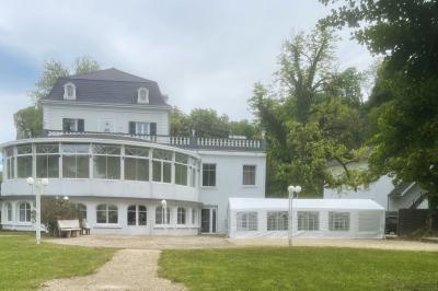 Miniature Location salle Voiron (Isère) - Le Castel Anne #15 Location salle Voiron (Isère) - Le Castel Anne #21