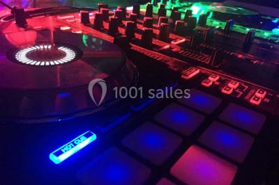 Bamboo Bar - photo 2