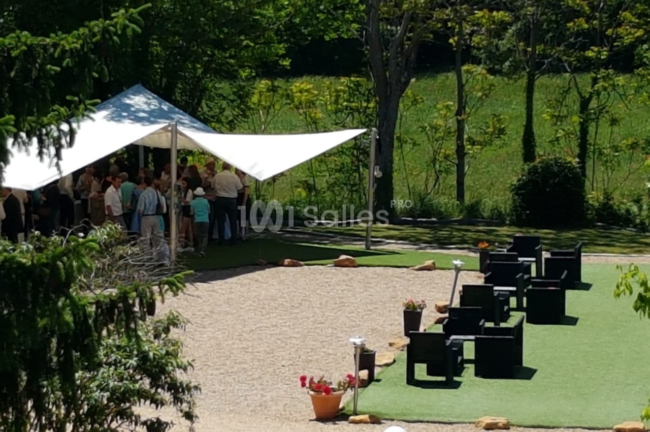Domaine des Pierres Dorées - galerie - photo 5
