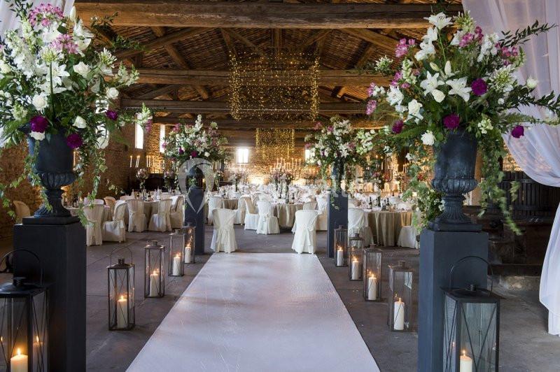 Location salle Anse (Rhône) - Château De Saint Trys #1